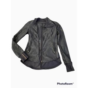 Rare Lululemon Keep it Up Jacket Lacoflage Sz 4